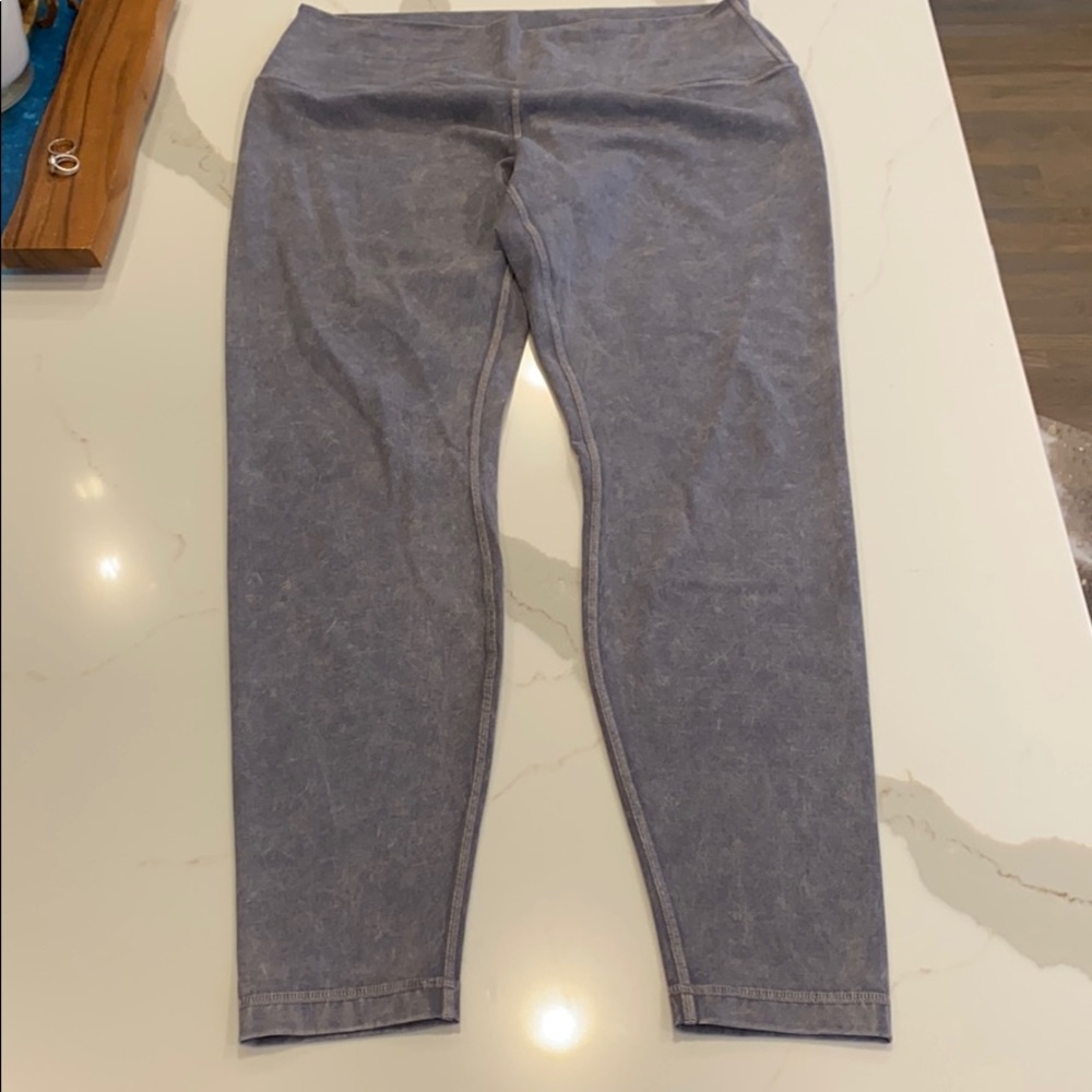 Lululemon Wunder Under tights *NEW STILL IN BAG*